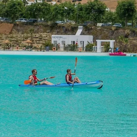 Al-303 - - Alcazaba Lagoon * Εστεπόνα
