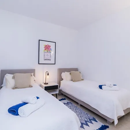 Al-303 - - Alcazaba Lagoon