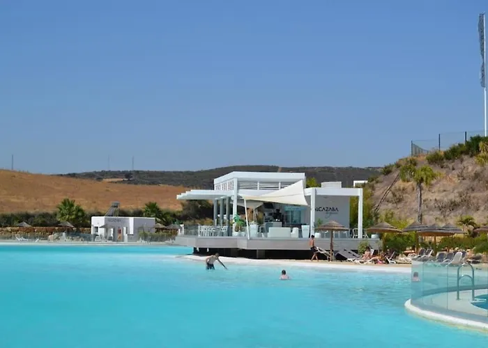 Al-303 - - Alcazaba Lagoon * Estepona