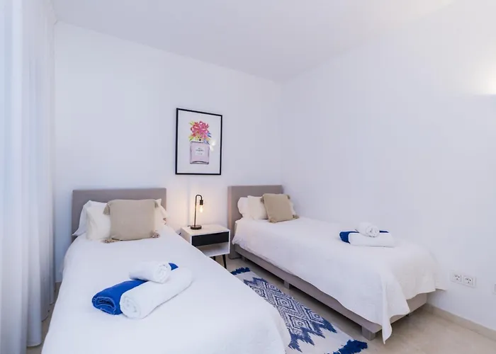 Al-303 - - Alcazaba Lagoon